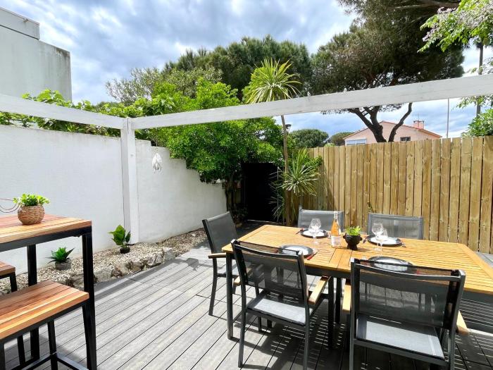 Maison moderne proche plage avec patio et parking privatif - FR-1-748-32