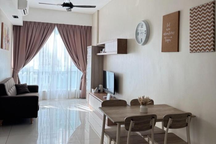 AveRos Homestay - Sutera Avenue near Imago Mall