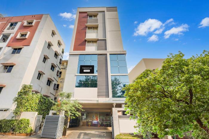 Townhouse Dwarka Nagar Near Ramatalkies