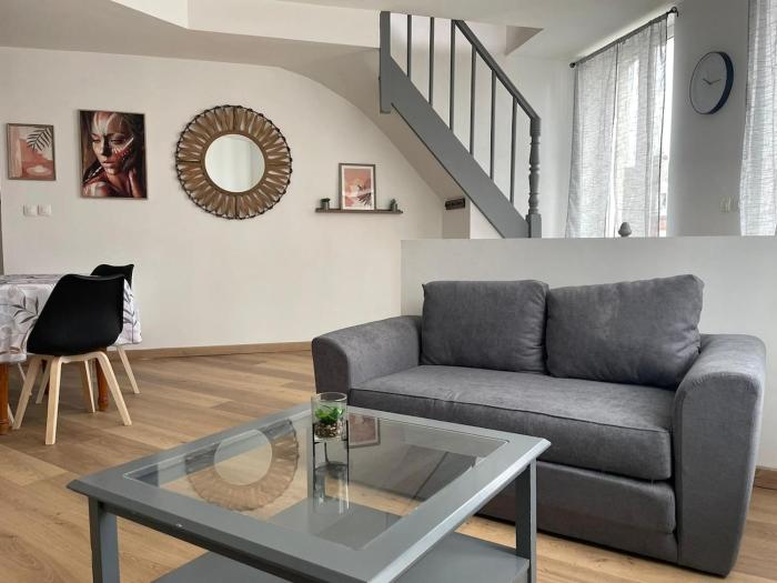 Appartement en duplex, 1e étage, proche commodités