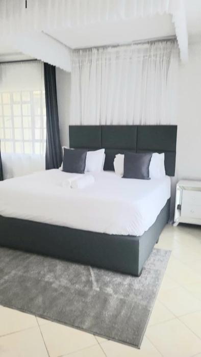 Three bedrooms apartment