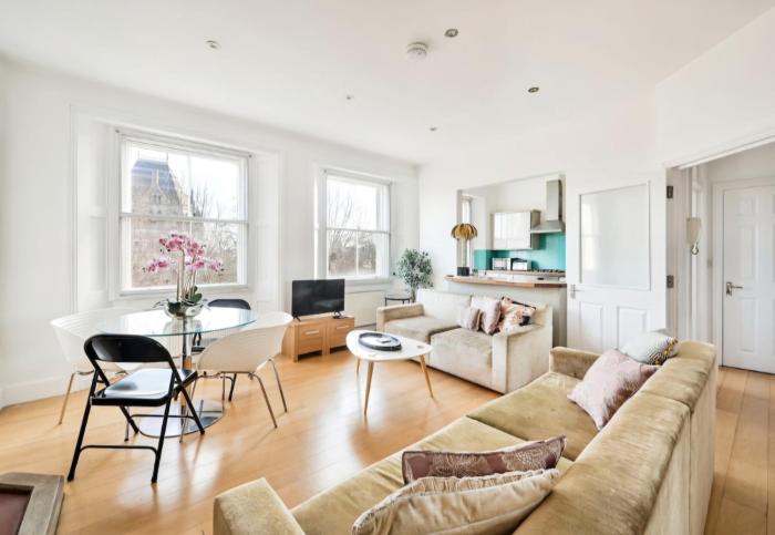 Luxury 3-Bed Kensington Apartment - Sleeps 6
