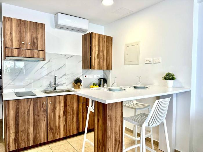 Serene Napa Suites - Heart of Ayia Napa