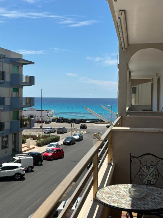 MONOLOCALE LAURA FRONTE MARE Gallipoli