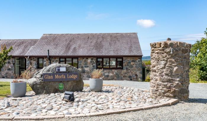 Glan Morfa Lodge Retreat