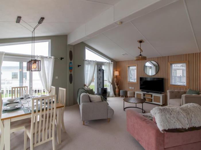 Pass the Keys Cozy 2-Bed Lodge by the Sea – Whitley Bay Retreat