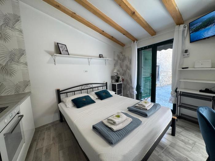 Supreme Location-Old Town Apt Luce City Centre