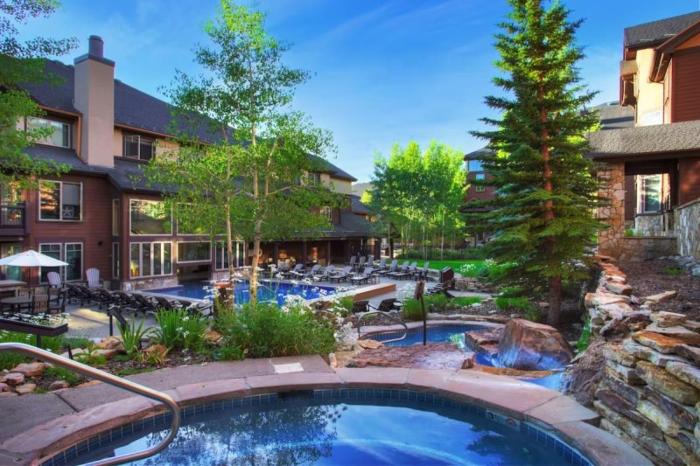 Grand Timber Lodge 2 Bedroom Ski In, Ski Out Condo