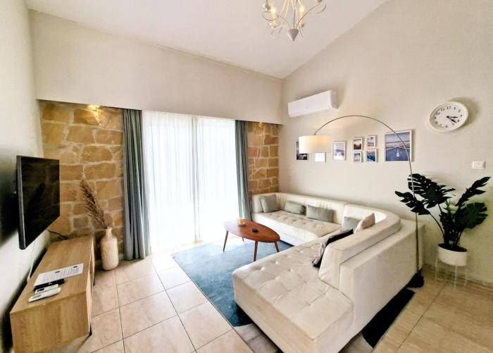 Large comfortable 2 bedroom apartment 200Mbps WiFi