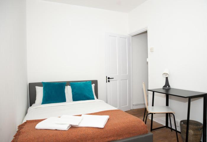 Stay by the West End - Central Apartment