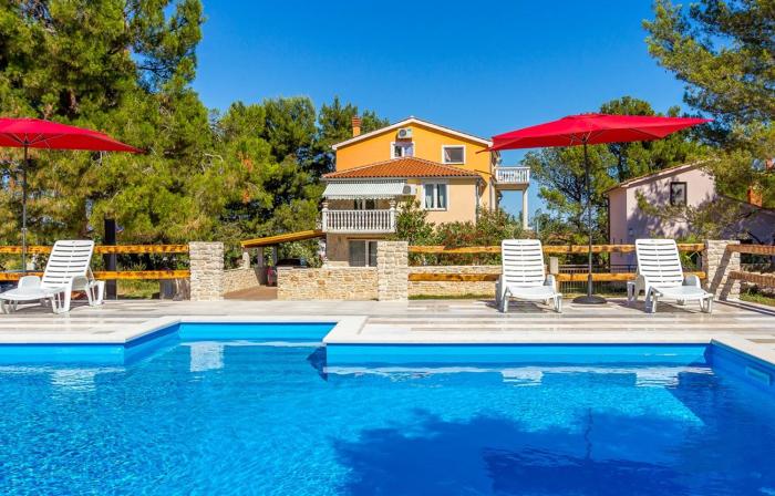 Apartments Puntica