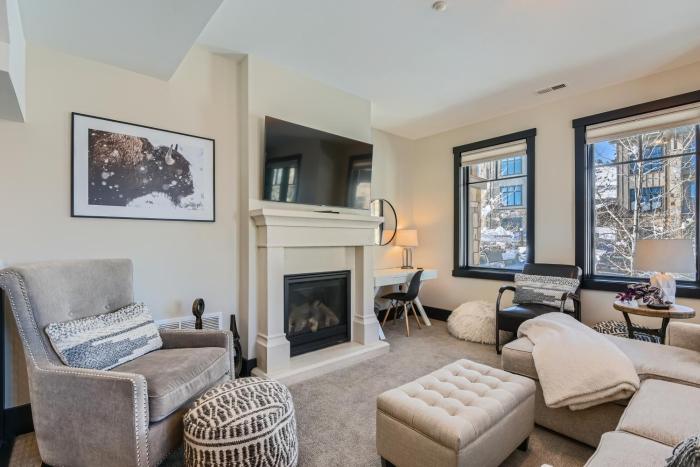 Blackstone Mountain Retreat #21! Walk to the Lifts! by SkyRun Park City