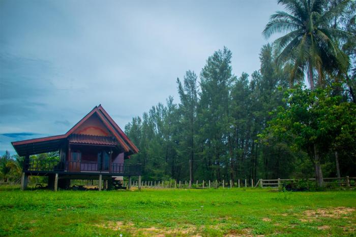 Sunee Seafood Bungalow