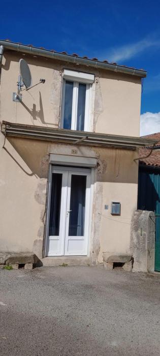 Appartement cosy à Le Caylar 38m² avec parking
