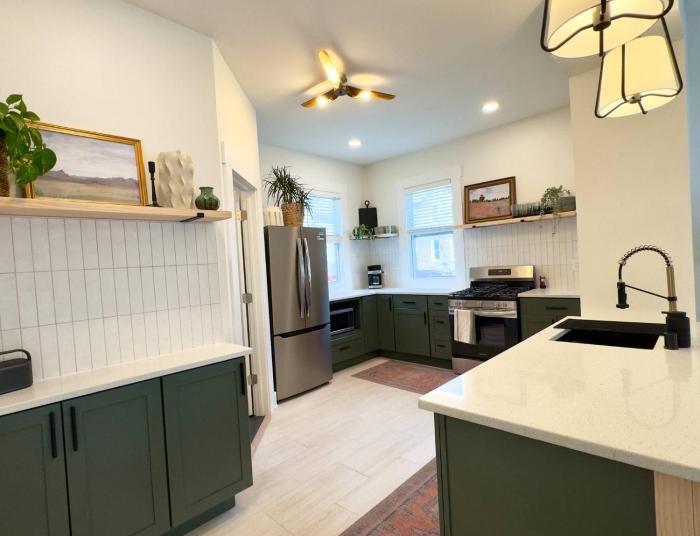 Artsy 4 Bedroom Home, Steps from Dining & Shops