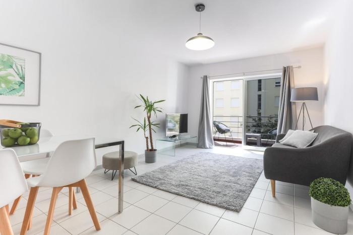 Marina Hillside 2 Apartment