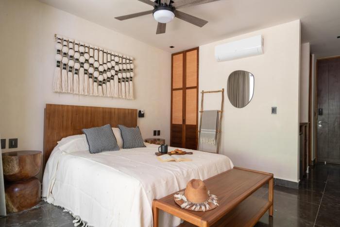 Stylish Studio in Humana Bikes & Pools