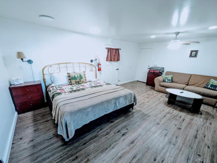 Fox n Bear Cottages Big Bear