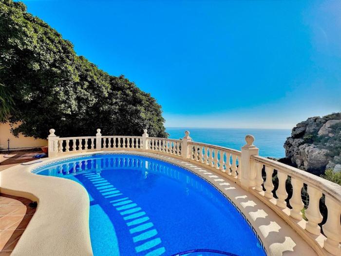 Villa Almirante