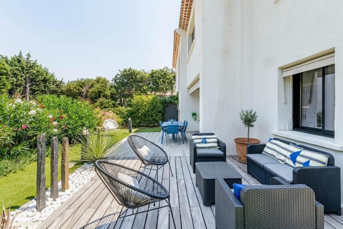LOasis Cassidaine - jardin 120m2, 2 places parking proche center et mer