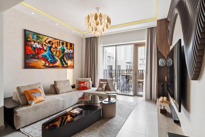 Dune Escape Stylish Poolside Courtyard Retreat