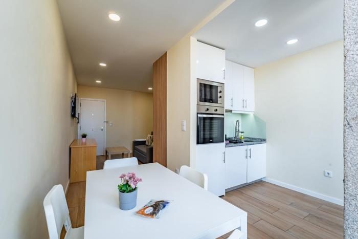 Close to Everything Your Oporto Gray PRM 2T