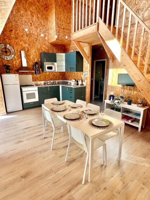 Chalet Bois Surf 5 min à pieds de locéan