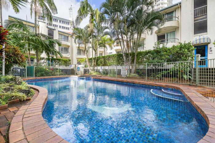 Charming 1-Bed with pool & close to the beach