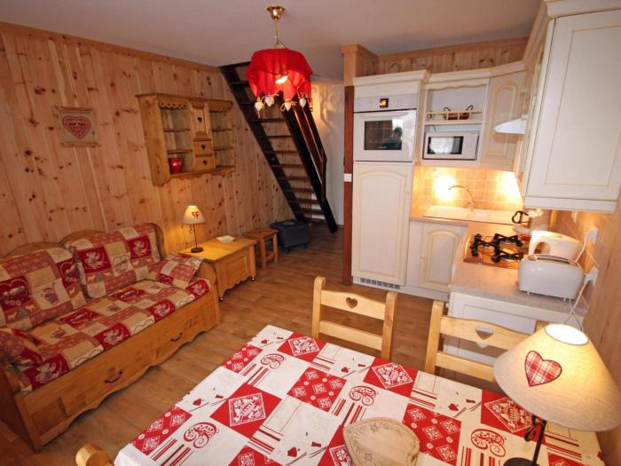 Duplex 3 pièces 4 personnes, terrasse exposée sud, parking privé - FR-1-263-206
