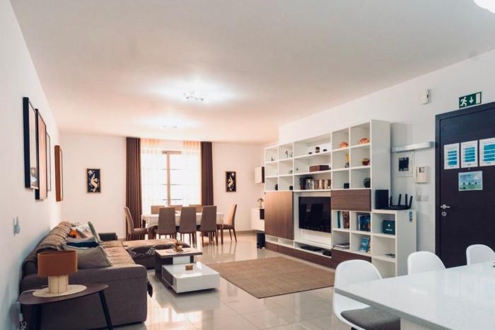 Belmonte Heights - Luxury 3 Bedroom Apartment