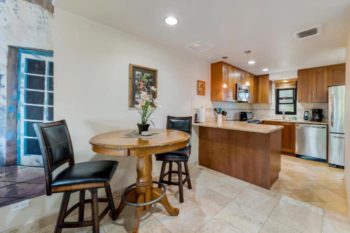 Big Island Royal Sea Cliff 325 by Coldwell Banker Island Vacations