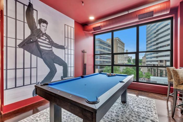 Nashville Elvis Suite 4BR by Maddox Hotel