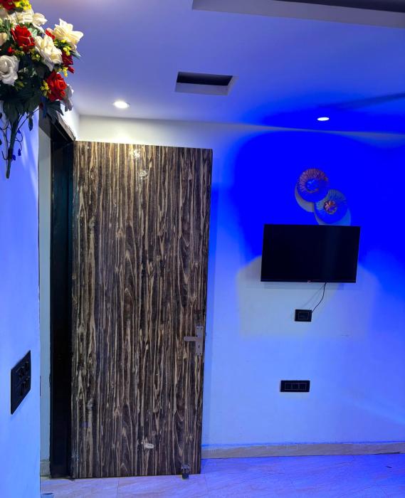 Private Stay in New Delhi