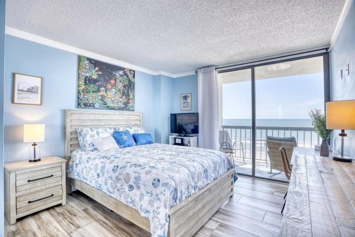 Oceanfront Waterpointe 1 Unit 805 3 bedroom 2 bath Balcony Pools