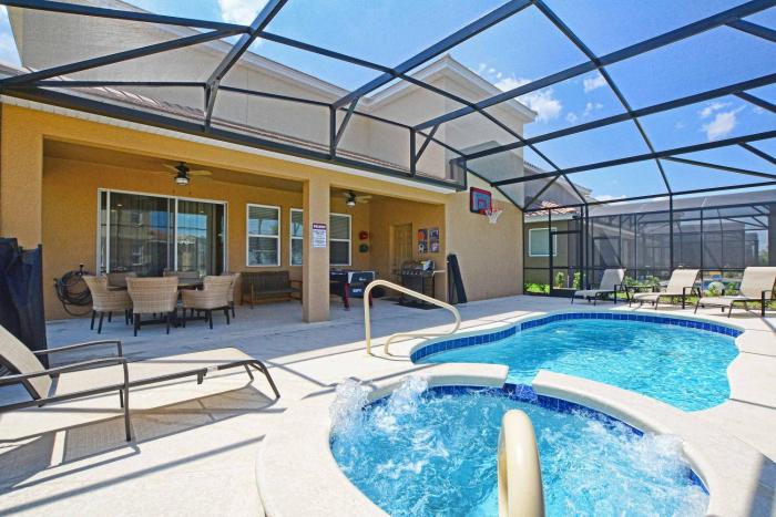 Luxury Family Home W- Bbq,Pool Spa- 7047Srr