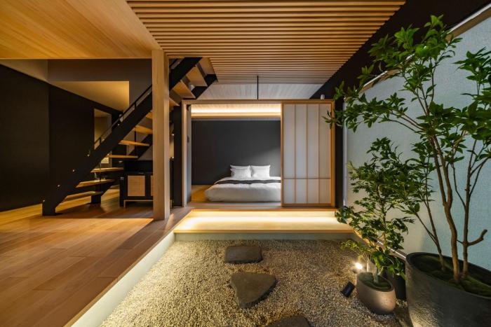 GLOWVIA Takayamasyowa