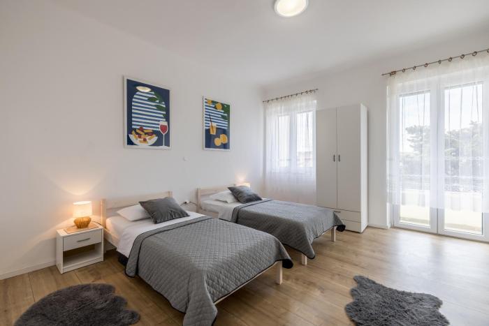 Comfy 2-Bedroom in Great Location close to it all