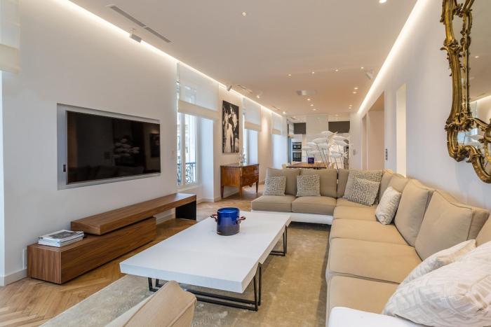 Cannes Croisette 4 bedrooms - 2C