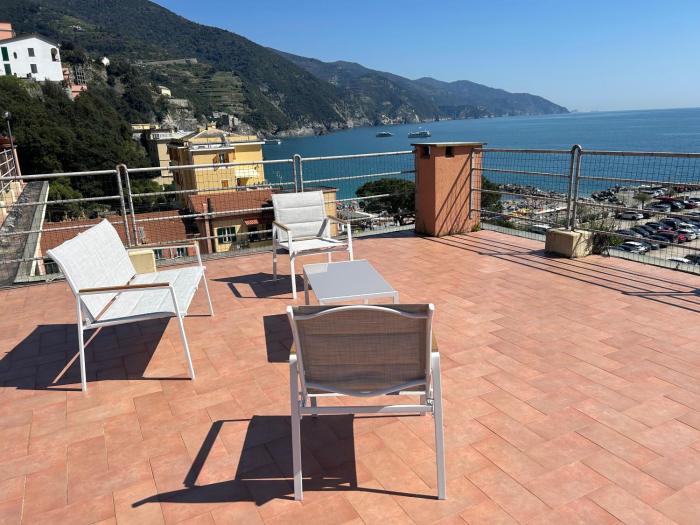 Casa Carlicchia With Terrace and Sea view