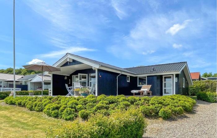 Stunning Home In Sjølund With Kitchen