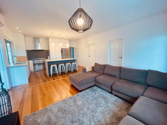 Spacious 4bdr family home away from home