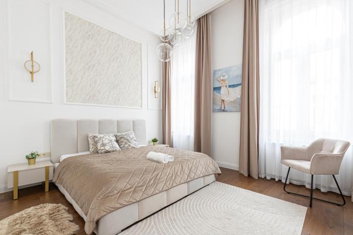 Luxurious n Elegant Opera Suite in the Heart of Budapest