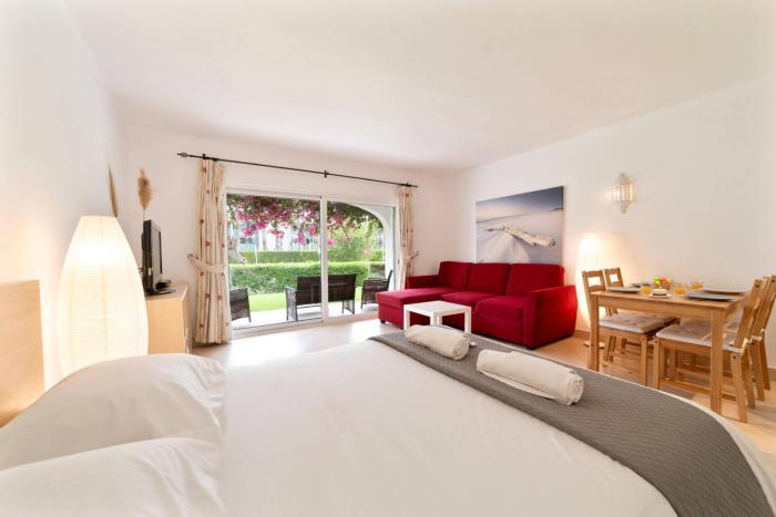 Apt 77 - São Rafael by HelloVacations