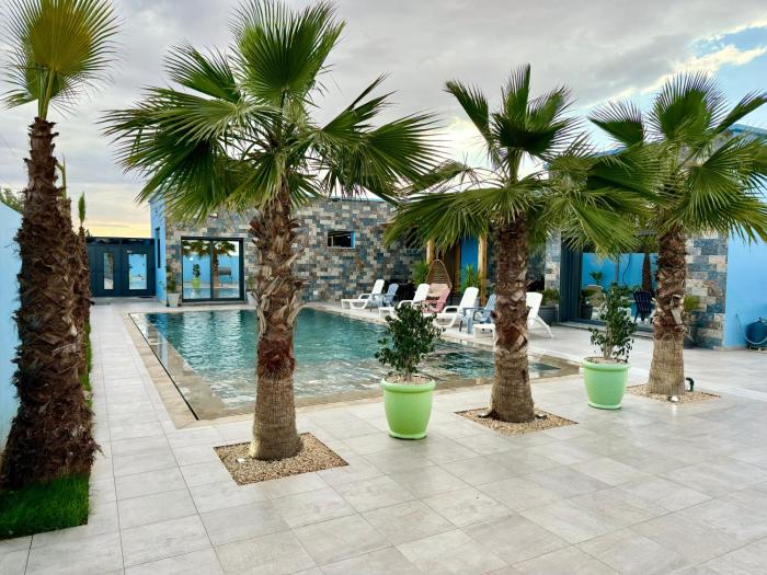 Villa Numéro 1 Berkane - Piscine Privée & Jacuzzi, Sans Vis-à-Vis