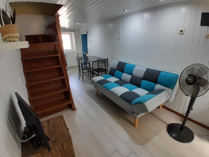 Limnos Classic, Limani 7