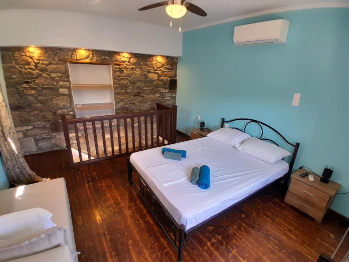 Charming Town House, Limani 9