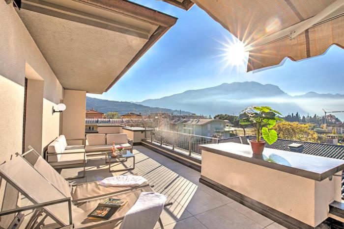 Antares150m from the Lake - Happy Rentals