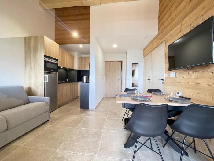 Appartement moderne avec terrasse au Cernix, 4 pers - FR-1-505-229