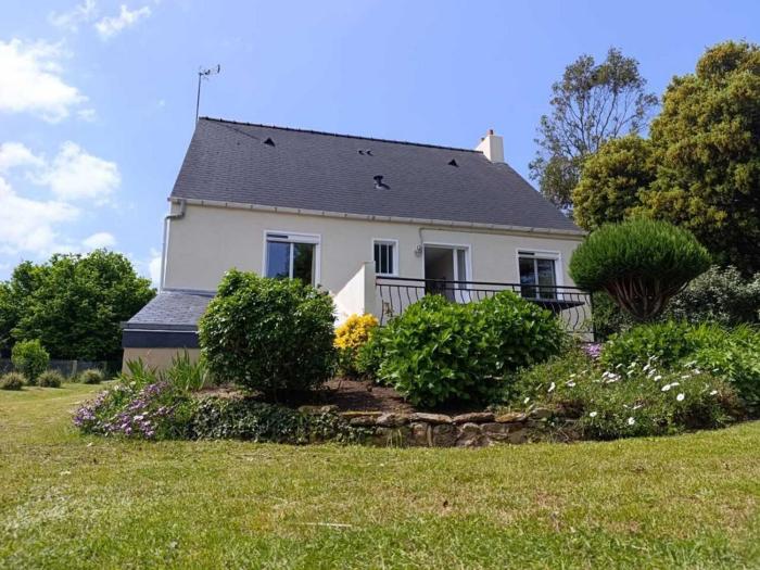 Maison calme près plage Govelins, jardin, BBQ, équipements modernes, idéal familles - FR-1-639-47