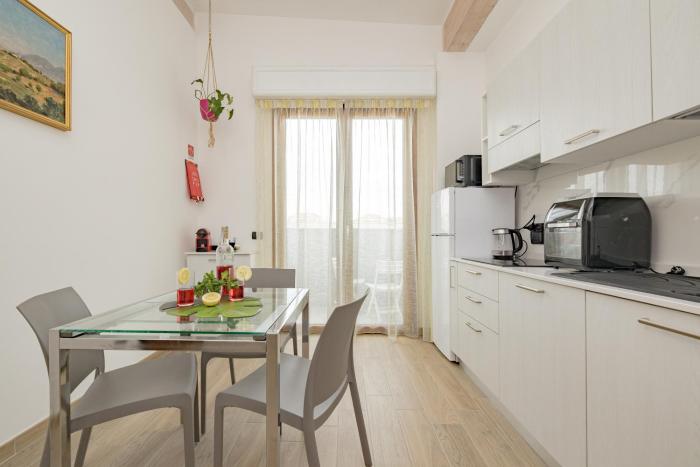 A10 Arcobaleno- AMPIO e LUMINOSO MONOLOCALE- Rho Fiera Milano - Malpensa